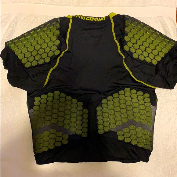 Nike Sports Body Armour - Picture 4 of 4